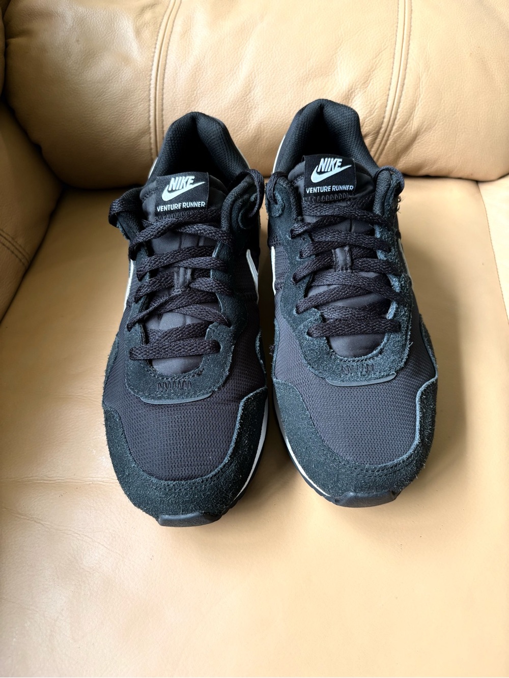 Nike Venture Runner 10 - Picture 2 of 7